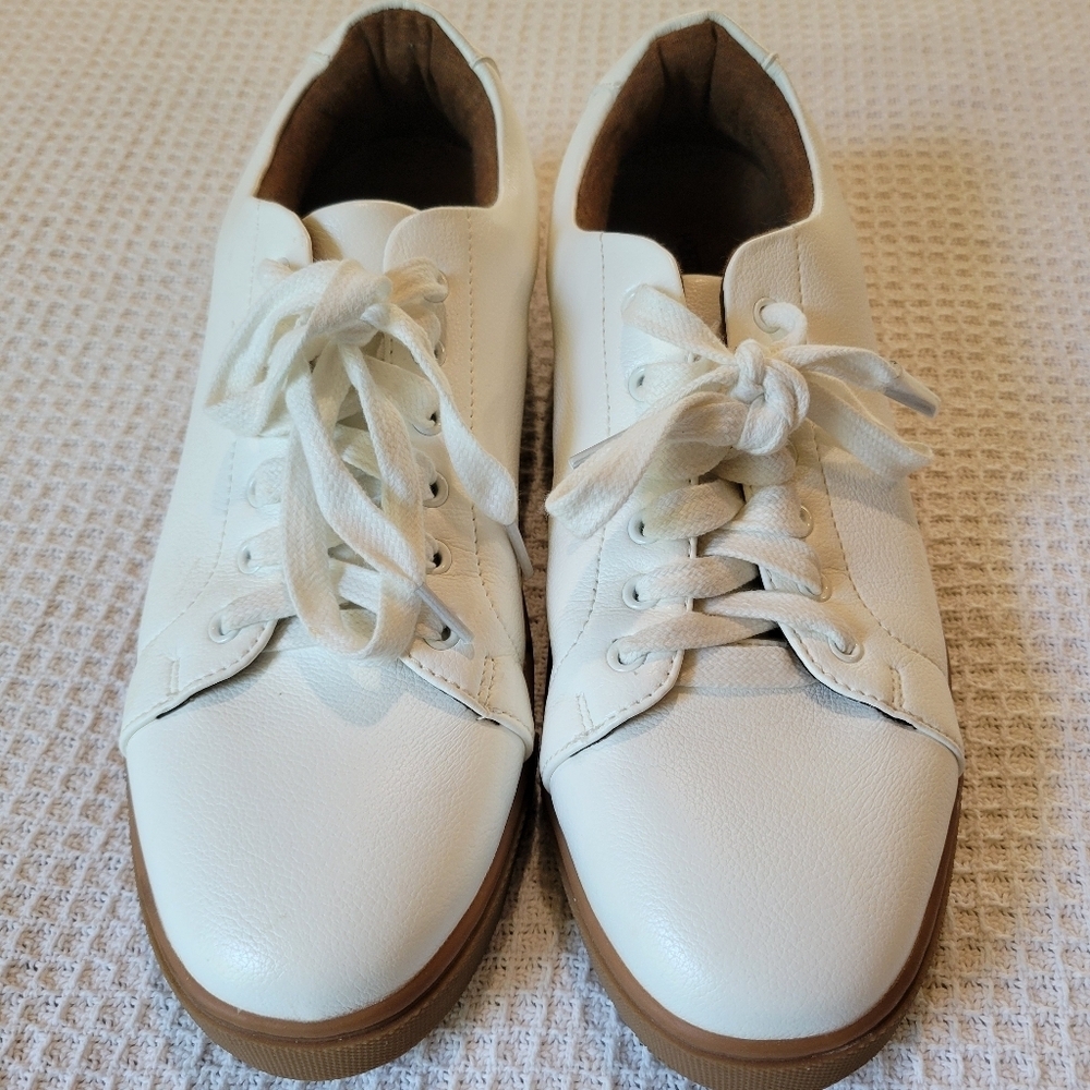 Porter & Ash Classic White Leather Sneakers - Picture 1 of 11